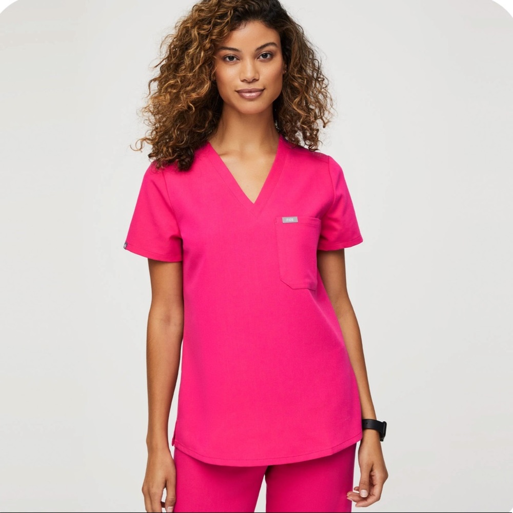 FIGS shocking pink Catarina one pocket top